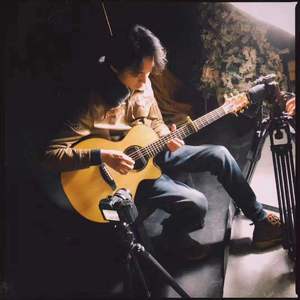 一边摸奶一边做爱视频
